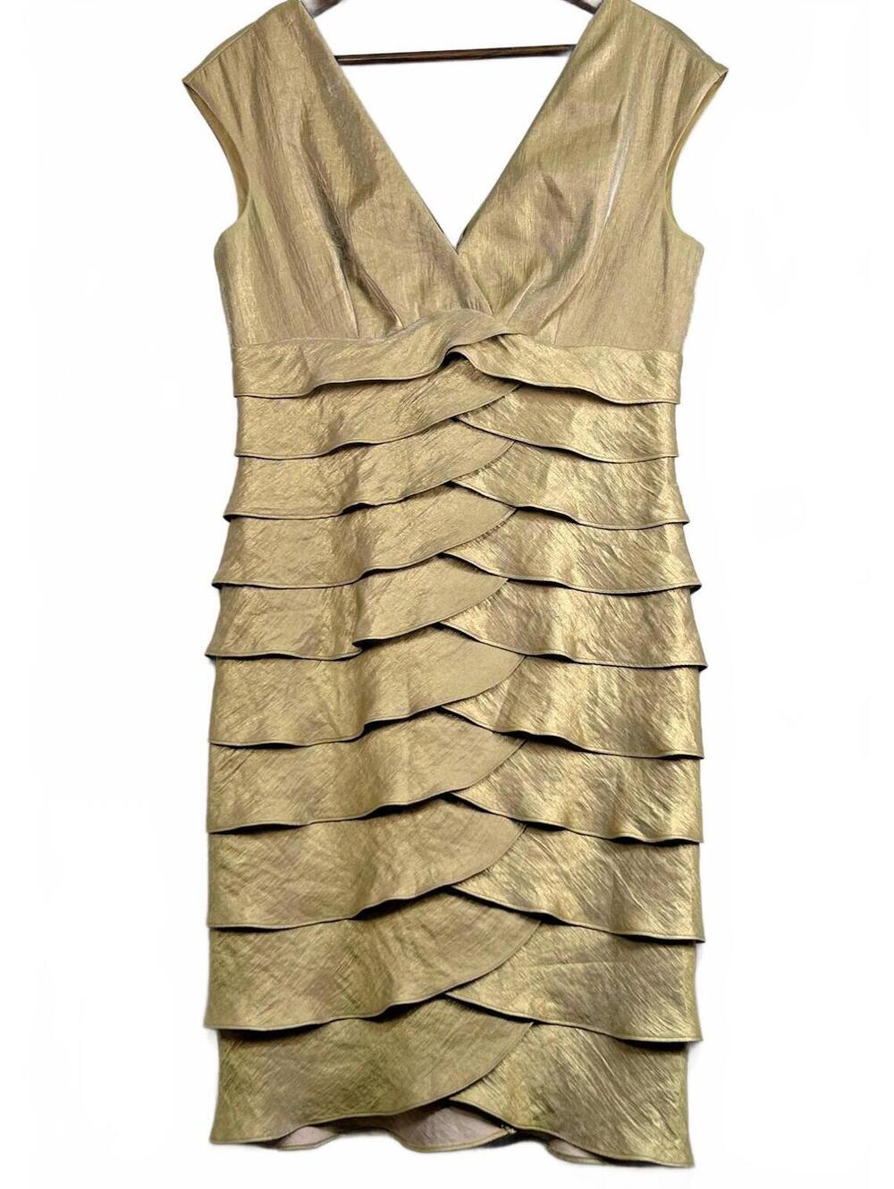 Jessica Howard Gold Tiered Ruffle Sheath Dress Women Size 10 Sleeveless Cocktail